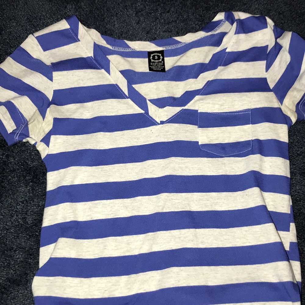 v neck top